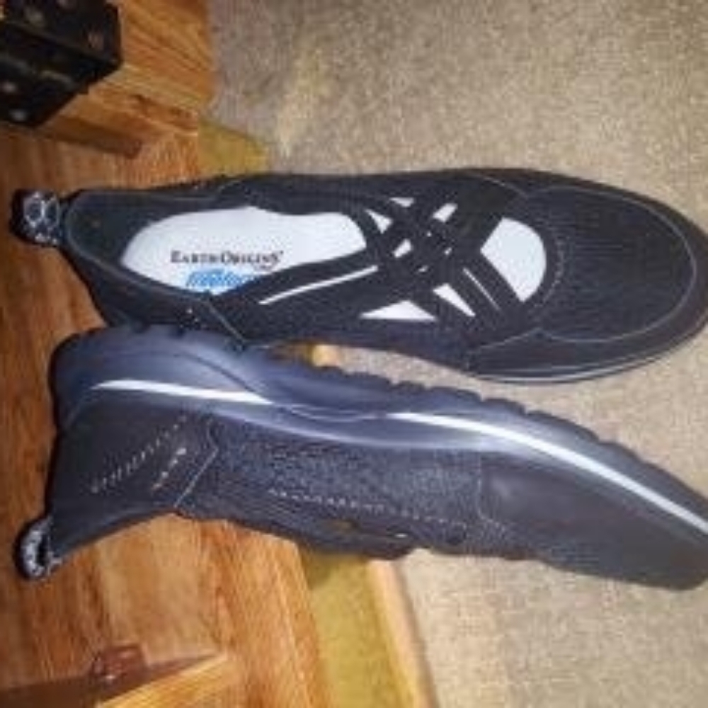 earth origins tennis shoe 8M